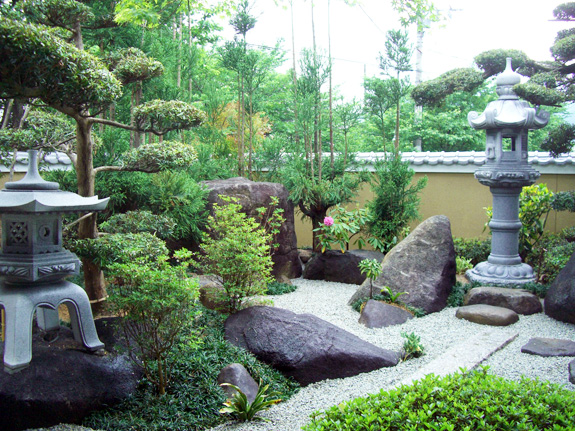 庭木の植付 新家造園緑化 外構 造園 エクステリア 奈良県生駒市