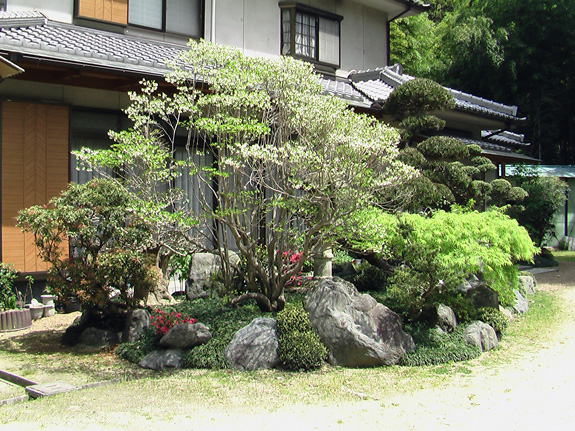 庭木の植付 新家造園緑化 外構 造園 エクステリア 奈良県生駒市